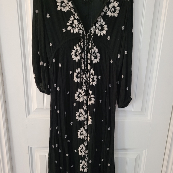 Free people - Picture 2 of 4